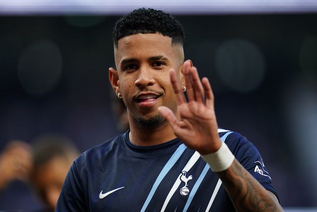 Savio of Tottenham Hotspur waves to home support ahead of kick off during the Carabao Cup round 2 match Tottenham Hotspur vs Charlton Athletic at Tottenham Hotspur Stadium, London, United Kingdom on 26 August 2026

(Photo by Harvey Murphy/News Images)