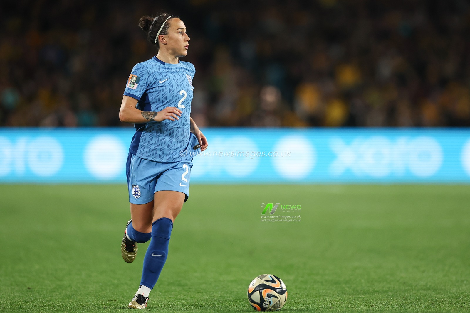 Lucy Bronze #2 of England with the ball during the FIFA Women's World Cup 2023 Semi-Final match Australia Women vs England Women at Stadium Australia, Sydney, Australia, 16th August 2023

(Photo by Patrick Hoelscher/News Images)