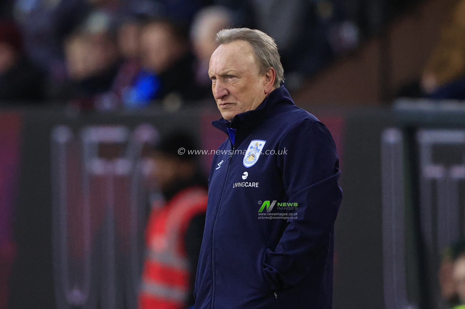 Neil Warnock the Huddersfield Town manager on the sidelines during the Sky Bet Championship match Burnley vs Huddersfield Town at Turf Moor, Burnley, United Kingdom, 25th February 2023

(Photo by Conor Molloy/News Images)