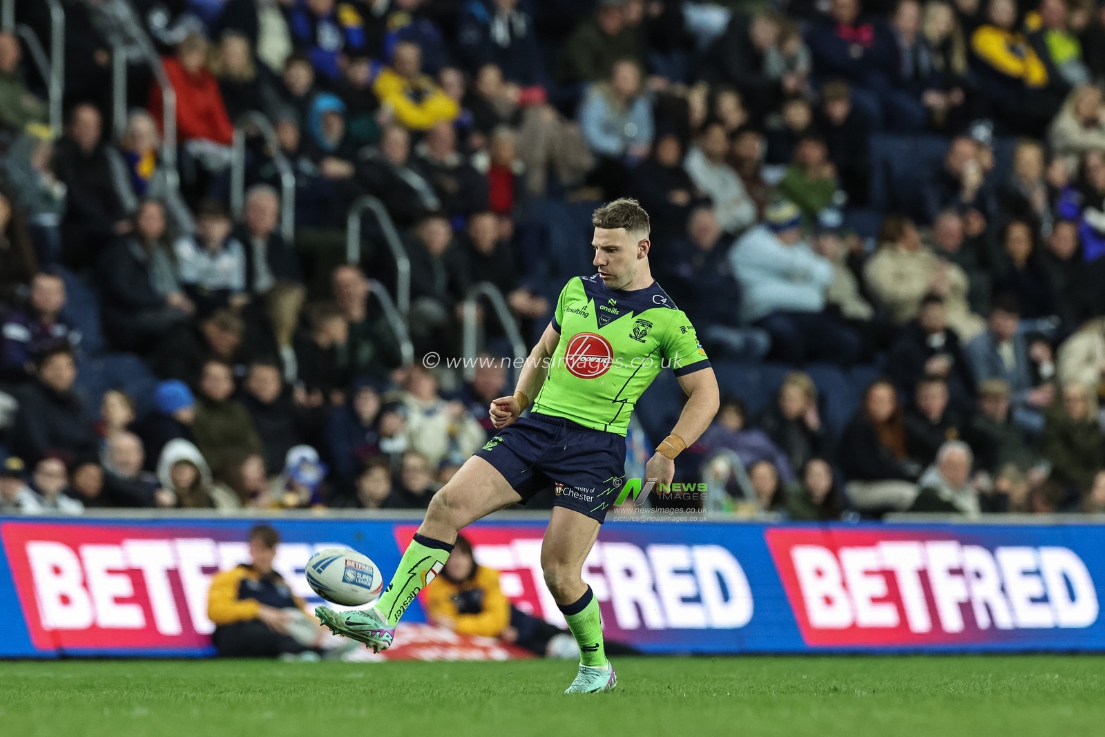 George Williams of Warrington Wolves controls the ball during the Betfred Super League Round 7 match Leeds Rhinos vs Warrington Wolves at Headingley Stadium, Leeds, United Kingdom, 5th April 2024

(Photo by Mark Cosgrove/News Images)