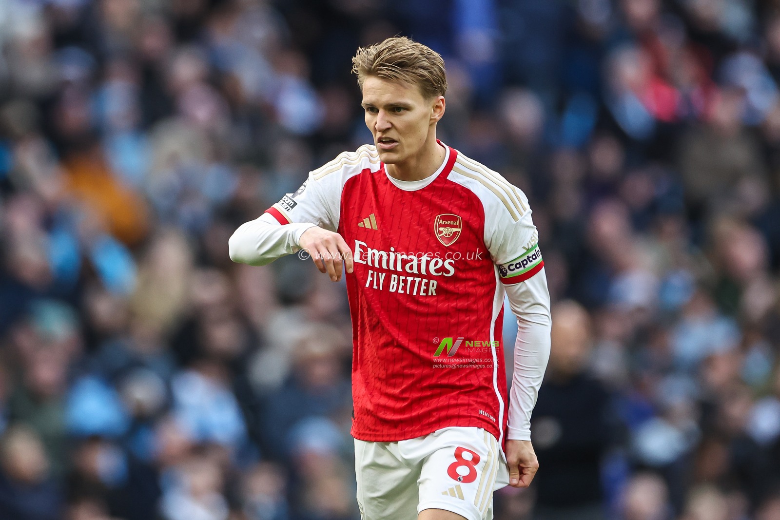 Martin Ã˜degaard of Arsenal during the Premier League match Manchester City vs Arsenal at Etihad Stadium, Manchester, United Kingdom, 31st March 2024

(Photo by Mark Cosgrove/News Images)