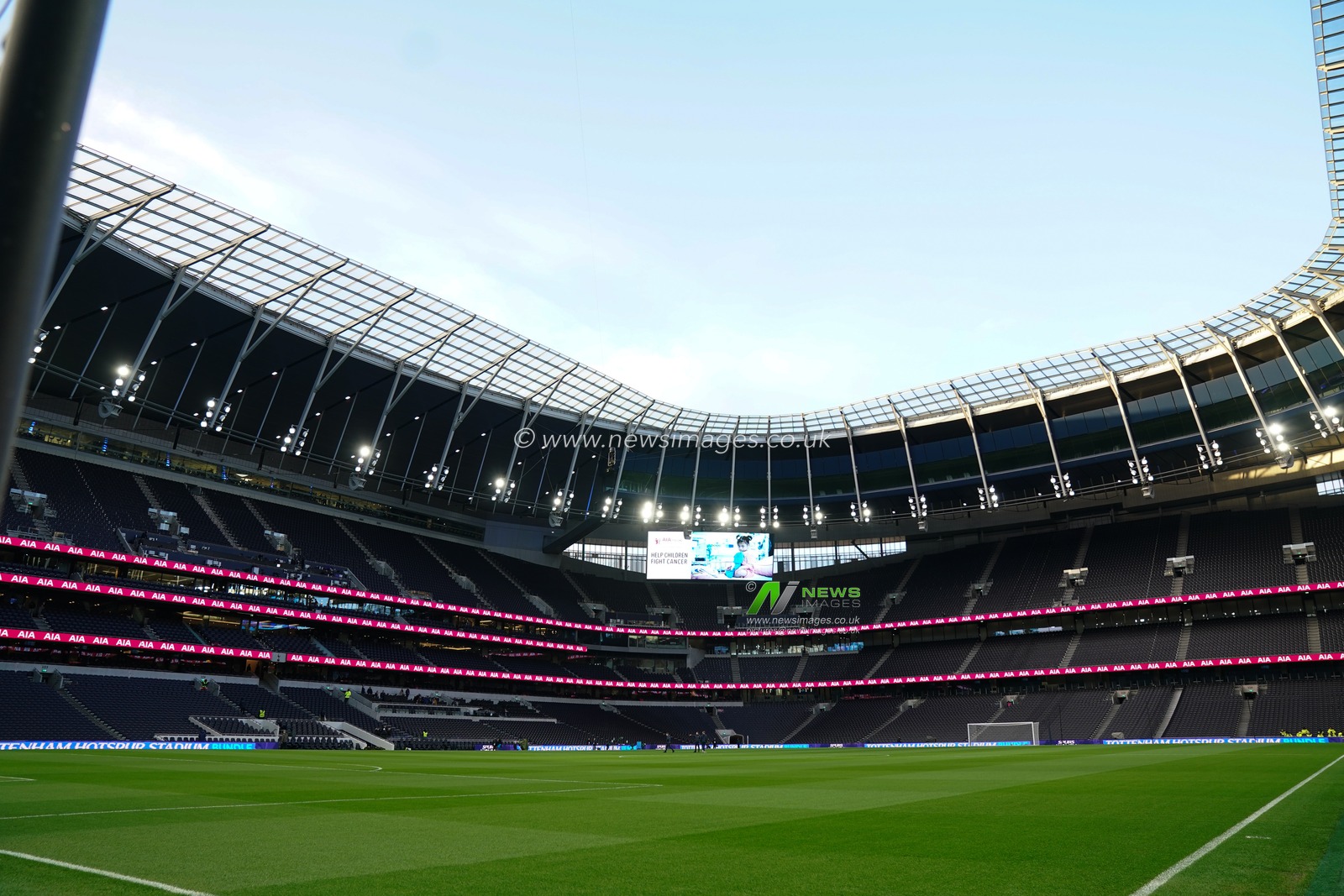 General view of the Tottenham Hotspur stadium ahead of the Premier League match Tottenham Hotspur vs Liverpool at Tottenham Hotspur Stadium, London, United Kingdom, 20th December 2025

(Photo by Harvey Murphy/News Images)

*** GER AUT SUI OUT ***