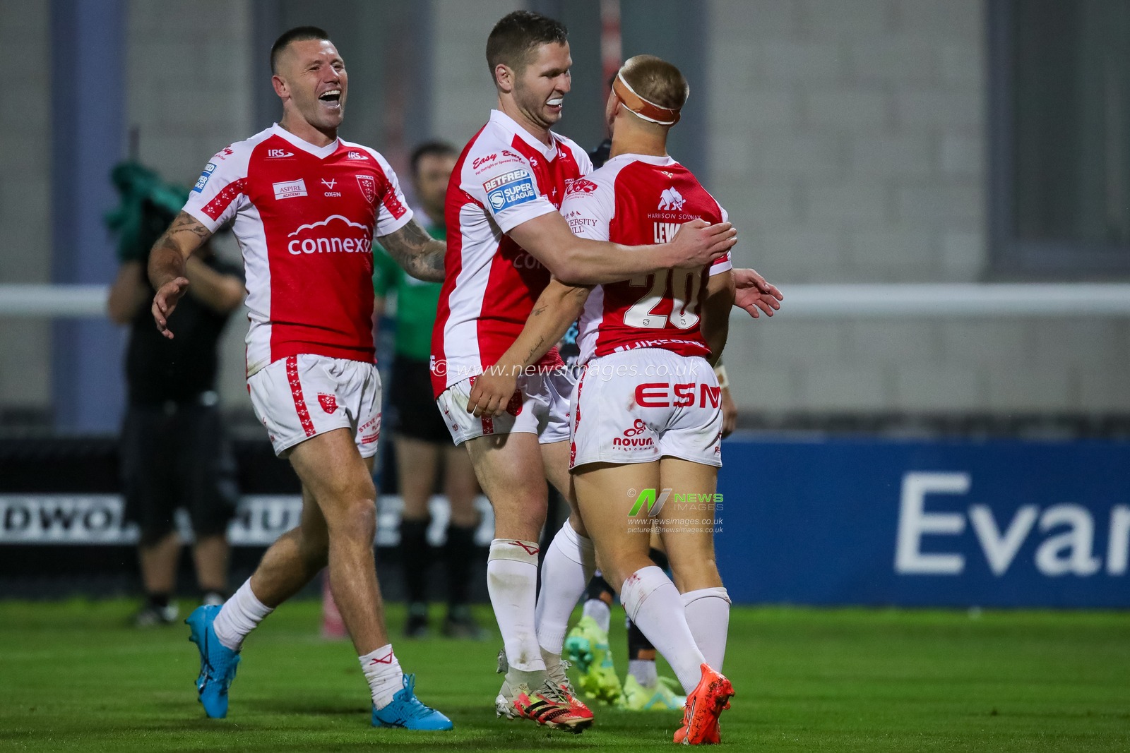 Mikey Lewis #20 of Hull KR celebrates his try with his teammates and makes the score 34-0 in the second half of the Betfred Super League Round 23 match Hull KR vs Leigh Leopards at Sewell Group Craven Park, Kingston upon Hull, United Kingdom, 25th August 2023

(Photo by James Heaton/News Images)