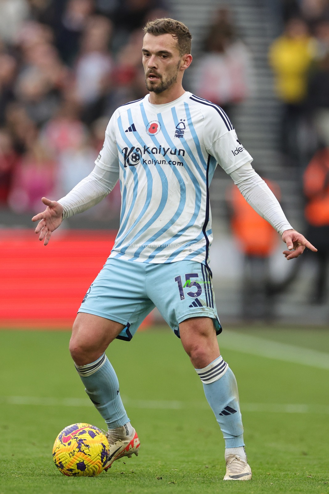 Harry Toffolo #15 of Nottingham Forest in action during the Premier League match West Ham United vs Nottingham Forest at London Stadium, London, United Kingdom, 12th November 2023

(Photo by Mark Cosgrove/News Images)