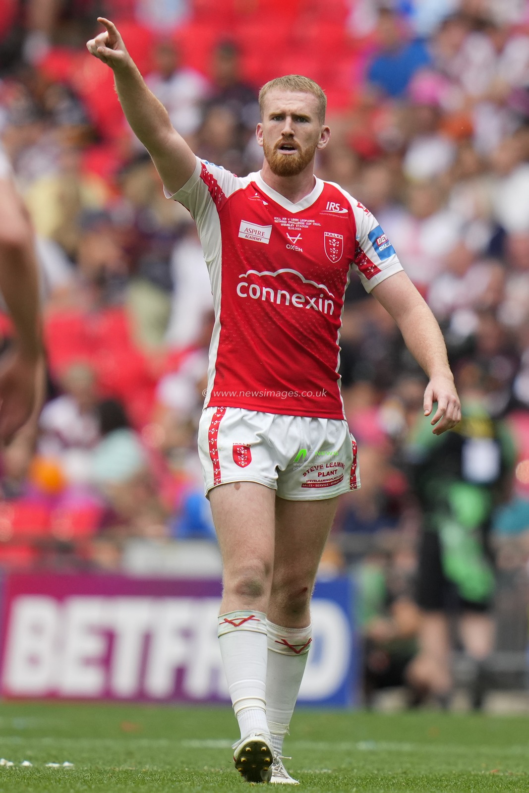 Rowan Milnes #21 of Hull KR shouts instructions during the Betfred Challenge Cup match Hull KR vs Leigh Leopards at Wembley Stadium, London, United Kingdom, 12th August 2023

(Photo by Steve Flynn/News Images)