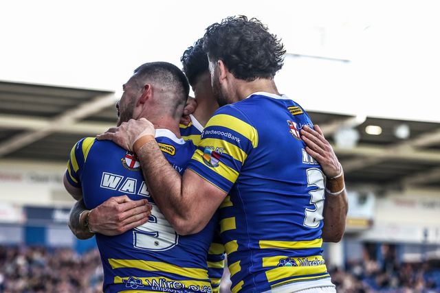 Matty Ashton of Warrington Wolves celebrates his try during the Betfred Super League round 5 match Warrington Wolves vs Castleford Tigers at The Halliwell Jones Stadium, Warrington, United Kingdom on 21 March 2026

(Photo by Alfie Cosgrove/News Images)