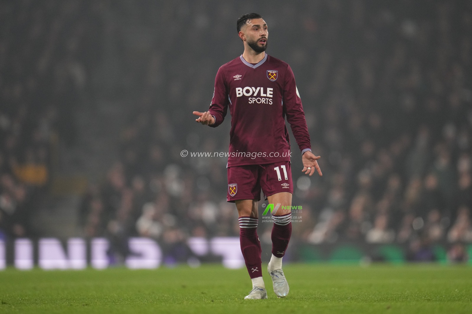 Valentin Castellanos of West Ham United during the Premier League match Fulham vs West Ham United at Craven Cottage, London, United Kingdom on 04 March 2026

(Photo by Harvey Murphy/News Images)