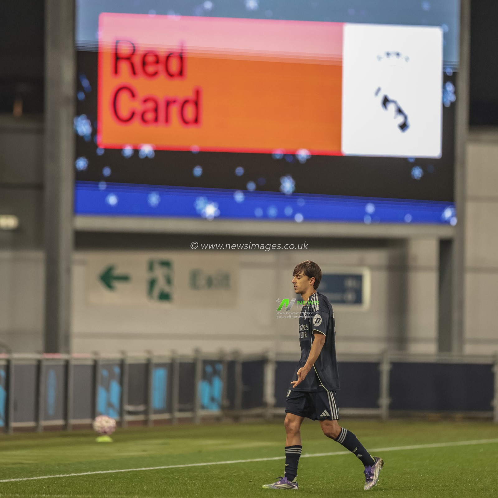 Pol Fortuny of Real Madrid is sent off, Red card during the Premier League International Cup match Manchester City vs Real Madrid at Joie Stadium, Manchester, United Kingdom, 16th December 2025

(Photo by Mark Cosgrove/News Images)

*** GER AUT SUI OUT ***