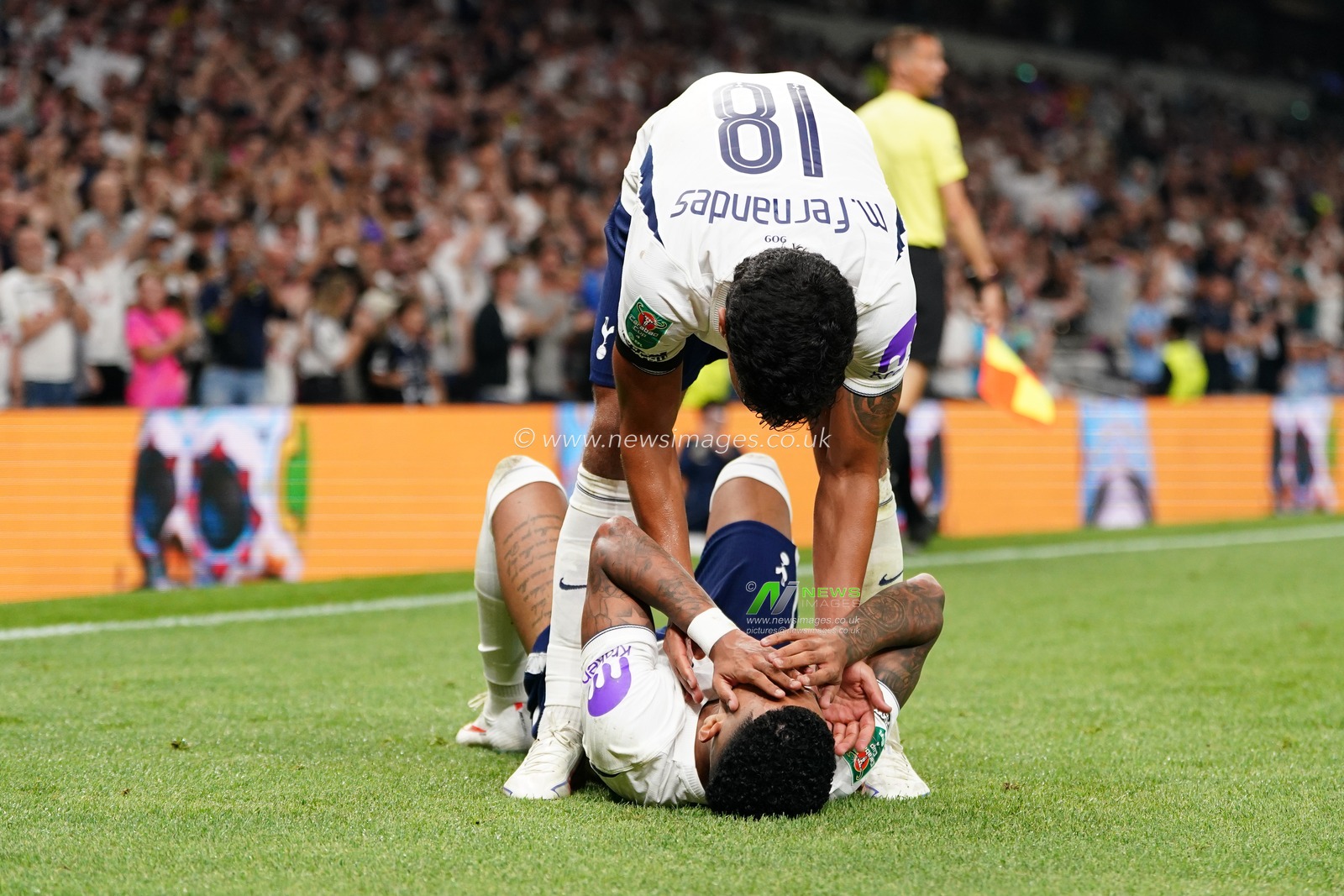 Savio of Tottenham Hotspur and Mateus Fernandes of Tottenham Hotspur as they make it 5-0 during the Carabao Cup round 2 match Tottenham Hotspur vs Charlton Athletic at Tottenham Hotspur Stadium, London, United Kingdom on 26 August 2026

(Photo by Harvey Murphy/News Images)