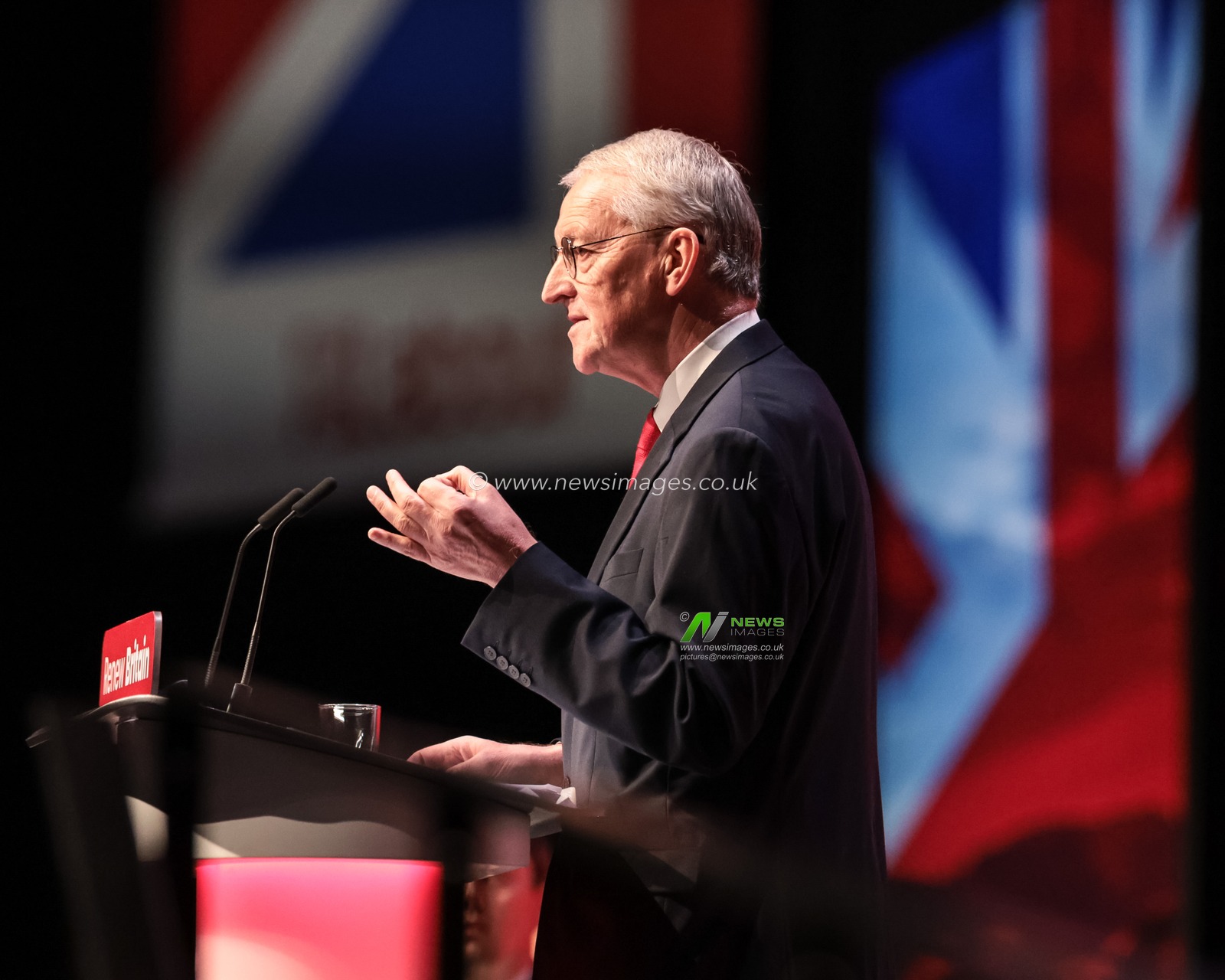 Hilary Benn MP, Secretary of State for Northern Ireland speaks to delegates and attendees during the Labour Party Annual Conference 2025 Day 3 at The ACC, Liverpool, United Kingdom, 30th September 2025

(Photo by Mark Cosgrove/News Images)