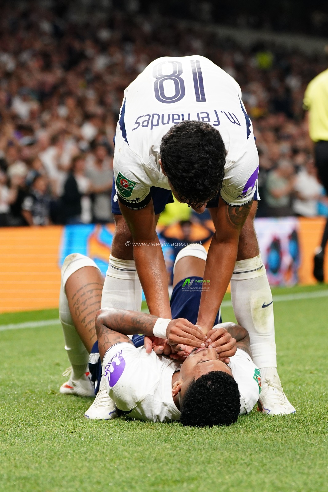 Mateus Fernandes of Tottenham Hotspur and Savio of Tottenham Hotspur after 5th goal during the Carabao Cup round 2 match Tottenham Hotspur vs Charlton Athletic at Tottenham Hotspur Stadium, London, United Kingdom on 26 August 2026

(Photo by Harvey Murphy/News Images)