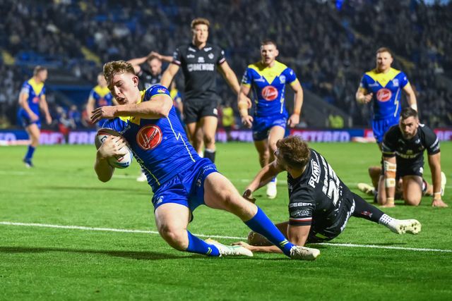 Matty Nicholson of Warrington Wolves goes over for a try during the Betfred Super League Round 27 match Warrington Wolves vs London Broncos at Halliwell Jones Stadium, Warrington, United Kingdom, 20th September 2024

(Photo by Craig Thomas/News Images)