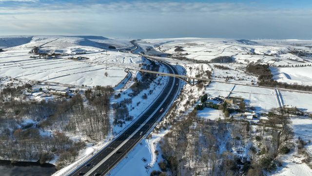 Heavy Snow over the hills of Scammonden Bridge and Reservoir areas of West Yorkshire and a free running M62, Kirklees, United Kingdom, 11th January 2025

(Photo by Mark Cosgrove/News Images)