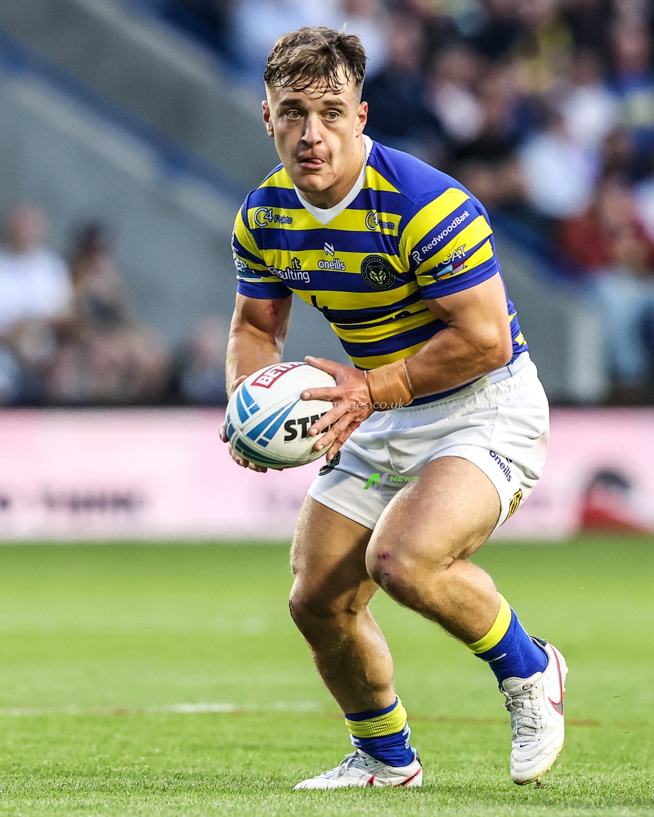 Leon Hayes of Warrington Wolves during the Betfred Super League round 15 match Warrington Wolves vs Leeds Rhinos at The Halliwell Jones Stadium, Warrington, United Kingdom on 18 June 2026

(Photo by Alfie Cosgrove/News Images)