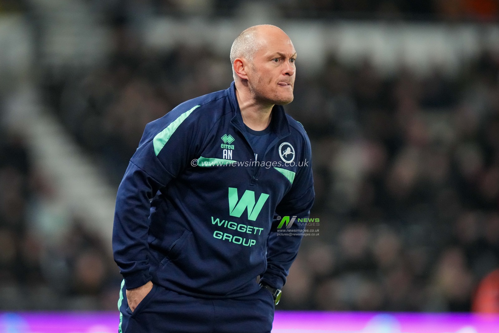 Alex Neil manager of Millwall looks on during the Sky Bet Championship match Derby County vs Millwall at Pride Park Stadium, Derby, United Kingdom, 10th December 2025

(Photo by Maynard Manyowa/News Images)

*** GER AUT SUI OUT ***