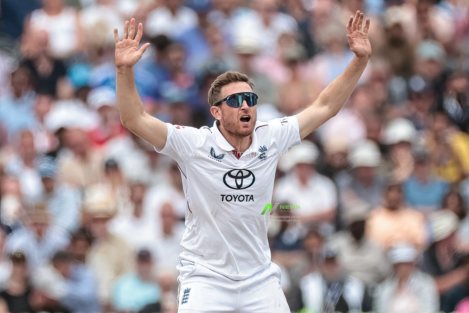 Liam Dawson of England reacts during the 4th Rothesay Test Match match Day 4 England vs India at Old Trafford Cricket Ground, Manchester, United Kingdom, 26th July 2025

(Photo by Mark Cosgrove/News Images)