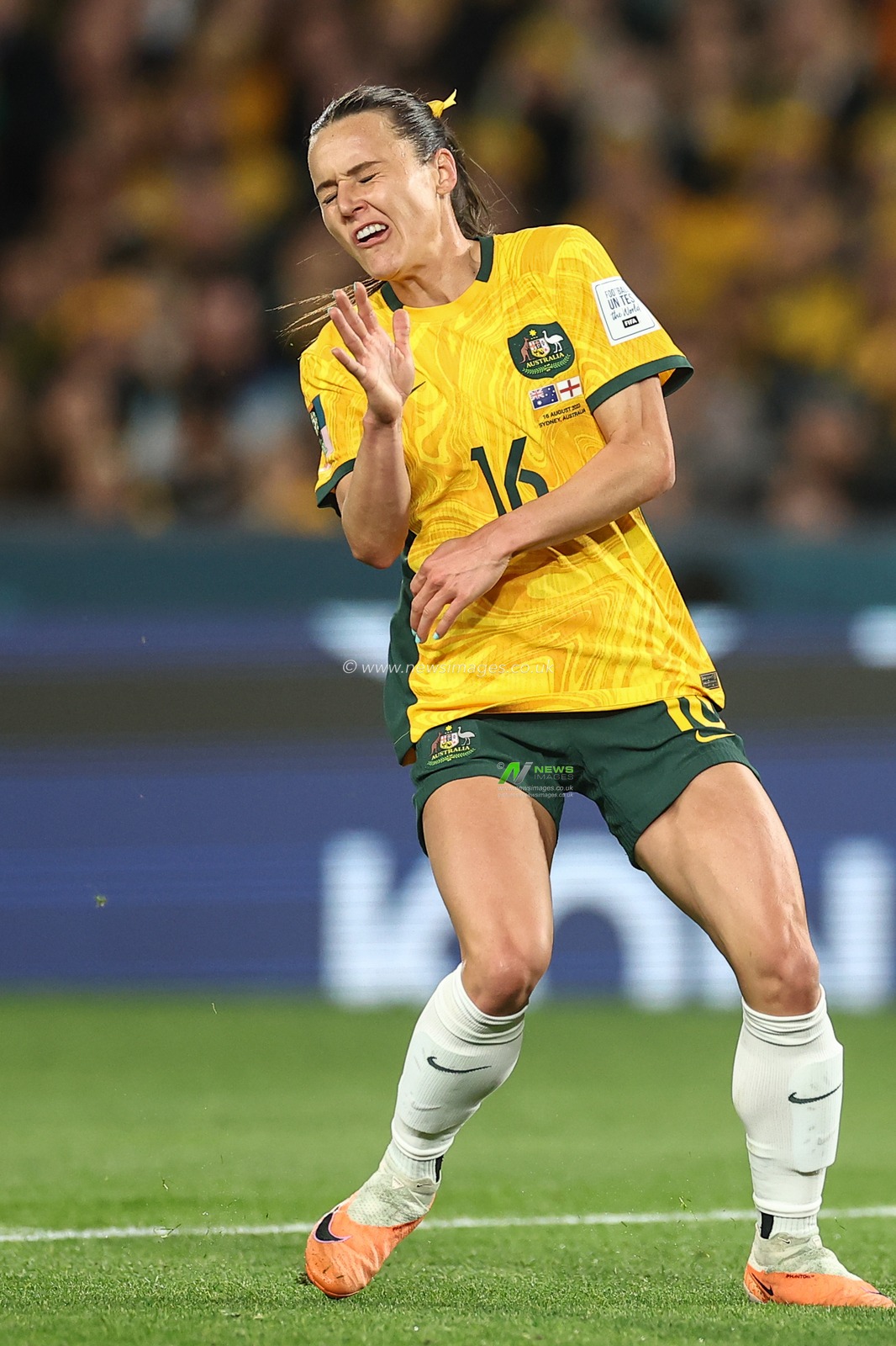 Hayley Raso #16 of Australia during the FIFA Women's World Cup 2023 Semi-Final match Australia Women vs England Women at Stadium Australia, Sydney, Australia, 16th August 2023

(Photo by Patrick Hoelscher/News Images)