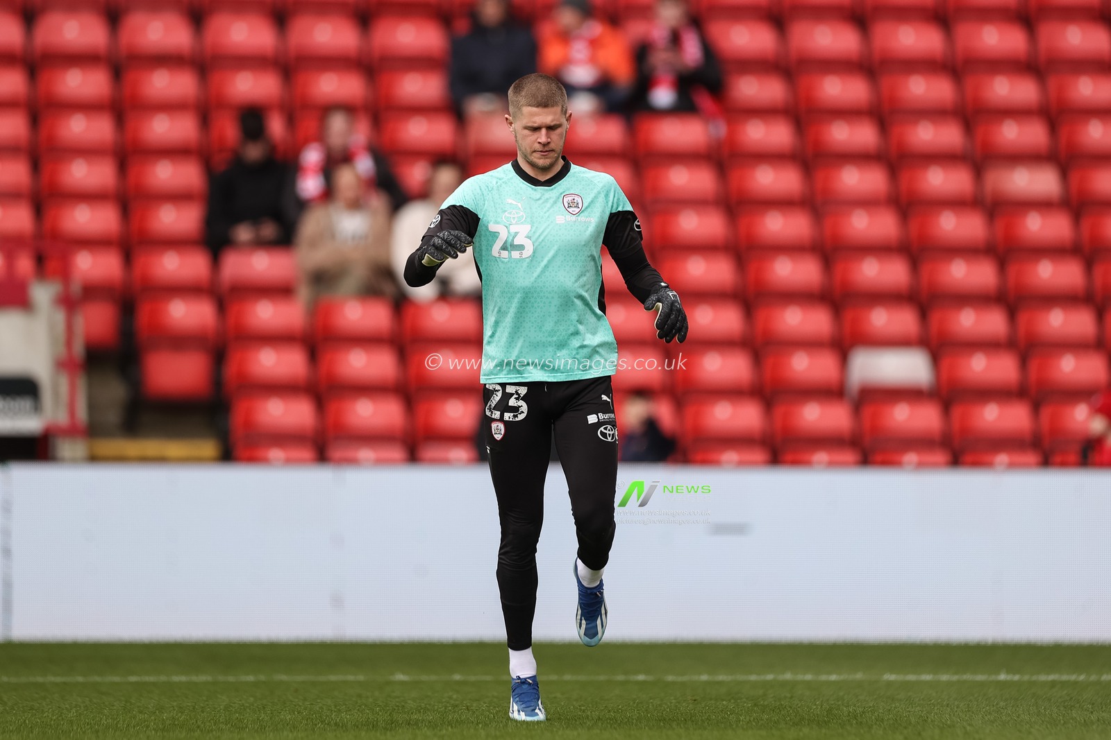 Ben Killip of Barnsley in the pregame warmup session during the Sky Bet League 1 match Barnsley vs Northampton Town at Oakwell, Barnsley, United Kingdom, 27th April 2024

(Photo by Mark Cosgrove/News Images)