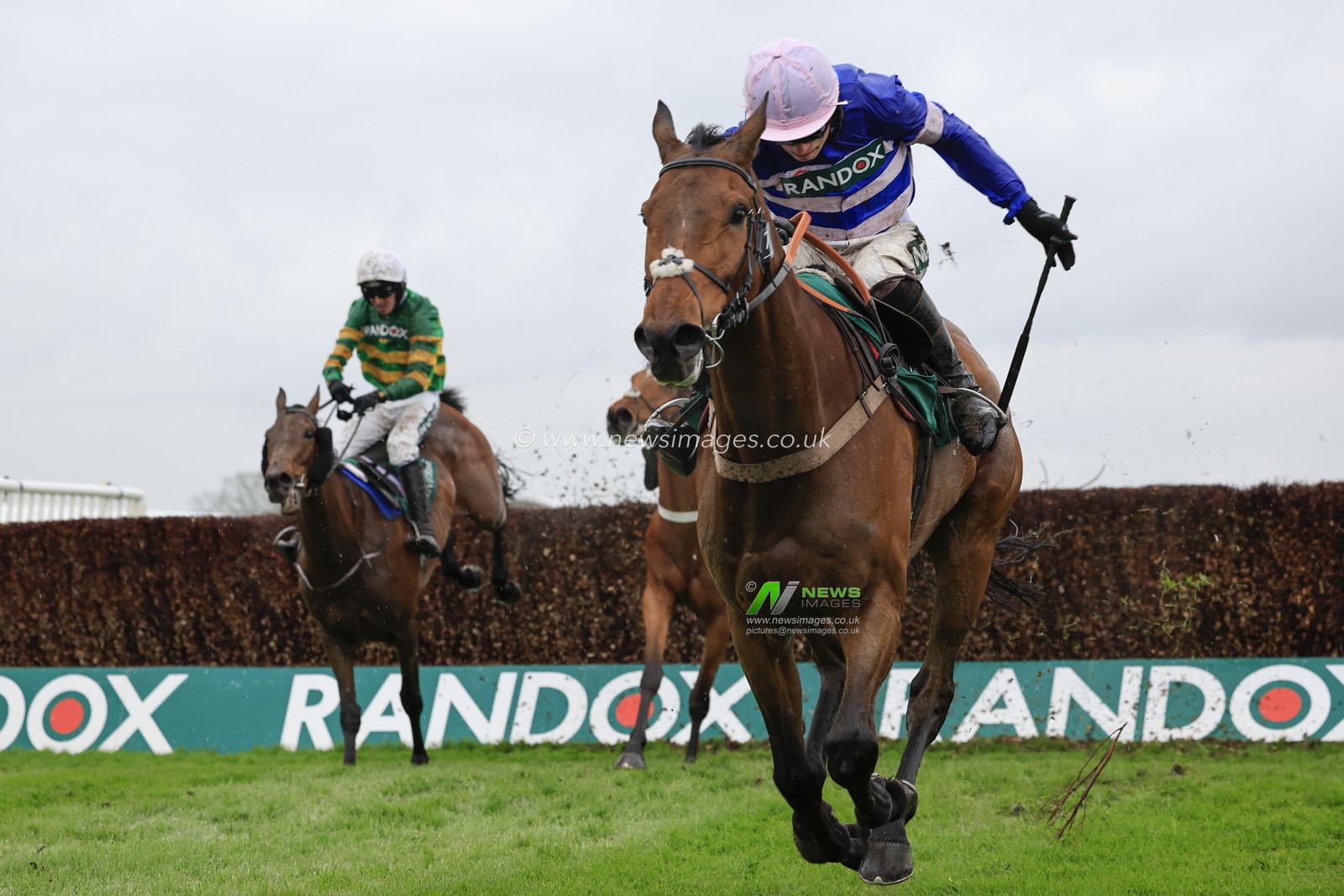 Pic Dâ€™orhy ridden by Harry Cobden jumps the final fence to win The Marsh Chase during the Randox Grand National festival 2023 Ladies Day at Aintree Racecourse, Liverpool, United Kingdom, 14th April 2023

(Photo by Conor Molloy/News Images)