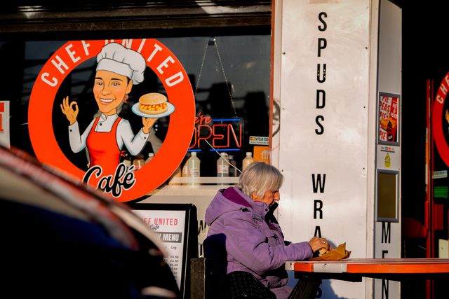 A home fan sits outside Chef United during the Sky Bet Championship match Sheffield United vs Blackburn Rovers at Bramall Lane, Sheffield, United Kingdom on 22 April 2026

(Photo by Maynard Manyowa/News Images)