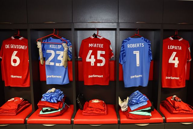 Sky Bet League 1 Barnsley v Charlton Athletic