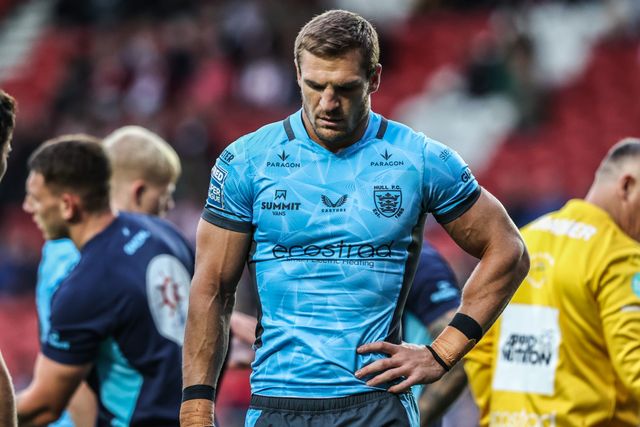 Jed Cartwright of Hull FC in the pre-game warm up during the Betfred Super League round 23 match St Helens vs Hull FC at Totally Wicked Stadium, St Helens, United Kingdom, 22nd August 2025

(Photo by Alfie Cosgrove/News Images)
