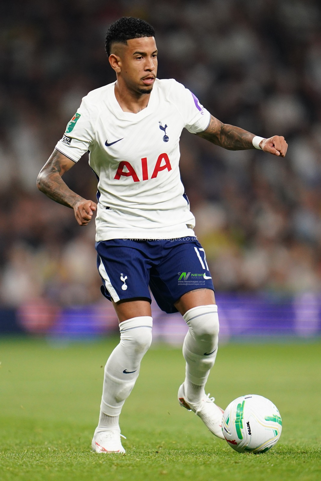 Savio of Tottenham Hotspur with the ball during the Carabao Cup round 2 match Tottenham Hotspur vs Charlton Athletic at Tottenham Hotspur Stadium, London, United Kingdom on 26 August 2026

(Photo by Harvey Murphy/News Images)
