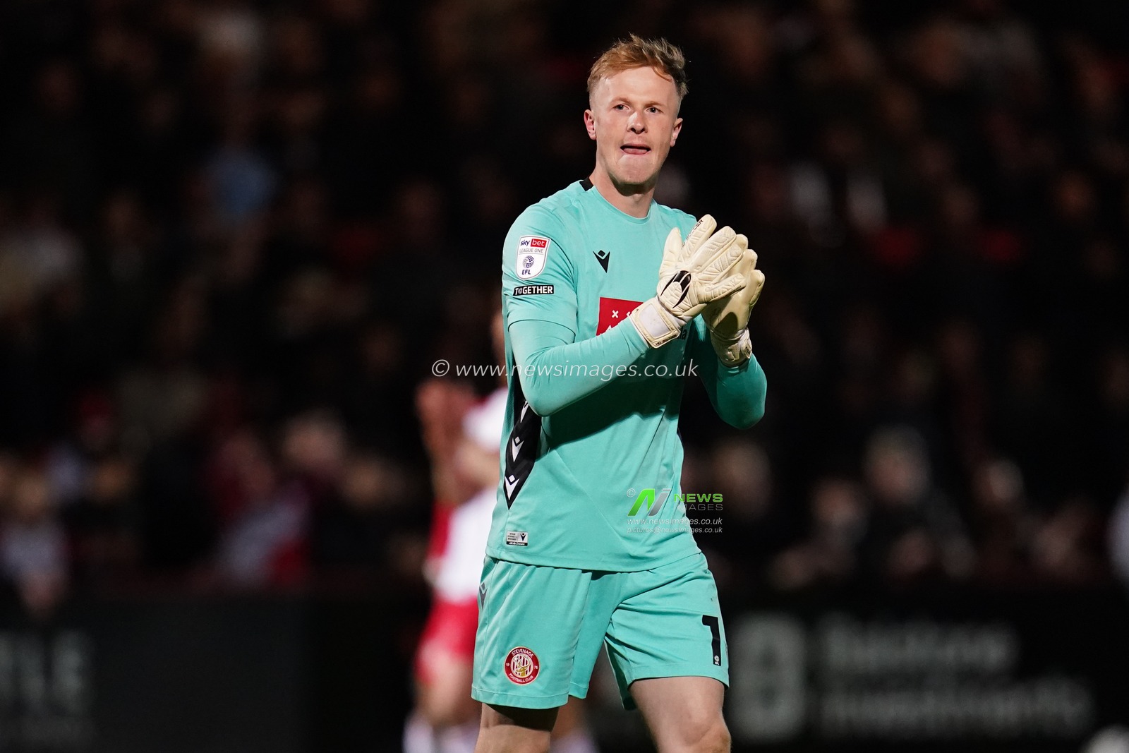 Stevenage goalkeeper Filip Marschall applauds home support after his sides 1-0 win during the Sky Bet League One match Stevenage vs Barnsley at Lamex Stadium, Stevenage, United Kingdom on 21st April 2026

(Photo by Harvey Murphy/News Images)