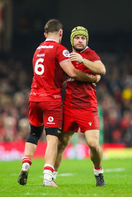 Harri Deaves and Alex Mann of Wales during the Quilter Nations Series 2025 match Wales vs New Zealand at Principality Stadium, Cardiff, United Kingdom, 22nd November 2025

(Photo by Andrew Lewis/News Images)

*** GER AUT SUI OUT ***