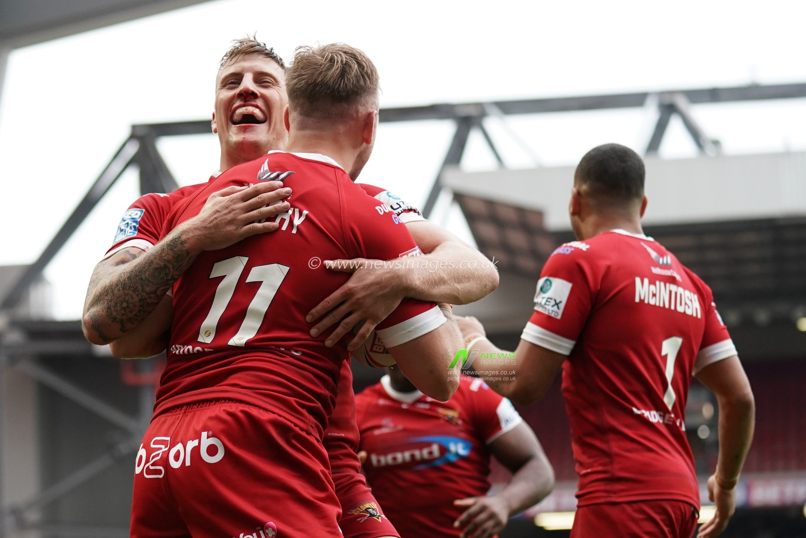 Huddersfield Giants's Aaron Murphy celebrates scoring his sides ninth try



25th May 2019 , Anfield Stadium, Liverpool, England; Dacia Magic Weekend, Betfred Super League Round 16, Hull FC vs Huddersfield Giants ; 

Credit: Terry Donnelly/News Images
