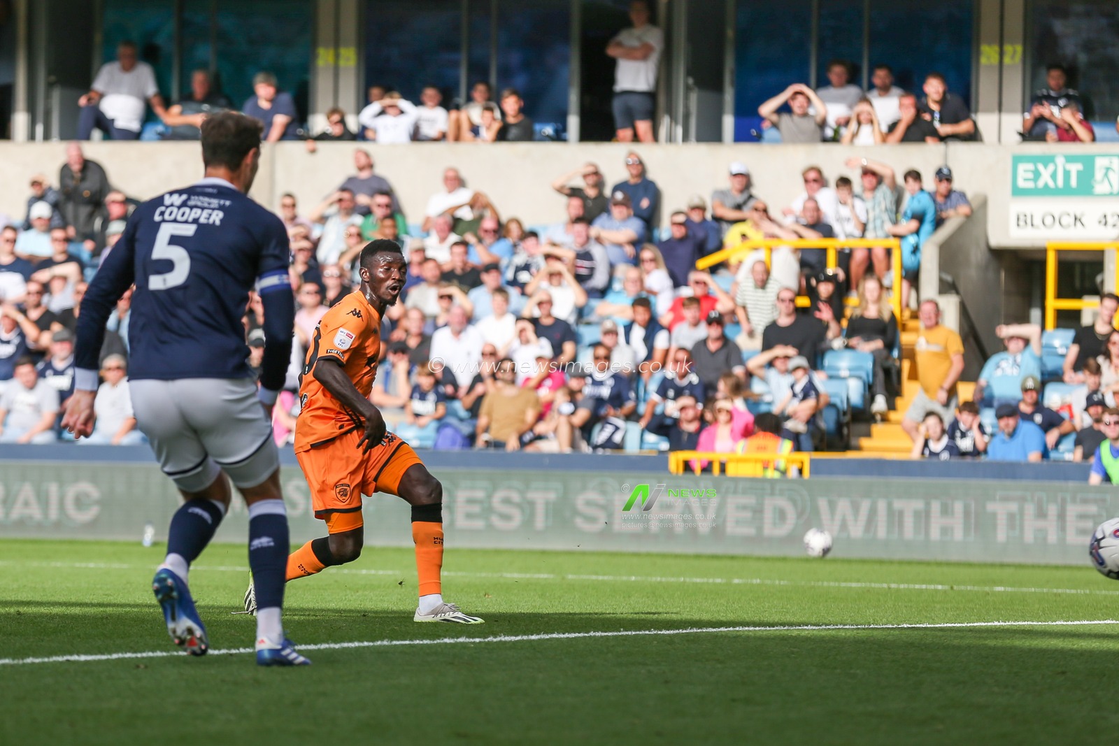 Adama TraorÃ© #10 of Hull City scores to make it 1-2 during the Sky Bet Championship match Millwall vs Hull City at The Den, London, United Kingdom, 7th October 2023

(Photo by Arron Gent/News Images)