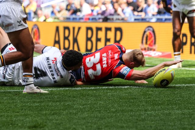 Will Tate of Wakefield Trinity goes over for a try however it is given no try after review during the Betfred Super League Magic Weekend match Wakefield Trinity vs Castleford Tigers at Hill Dickinson Stadium, Liverpool, United Kingdom on 05 July 2026

(Photo by Alfie Cosgrove/News Images)