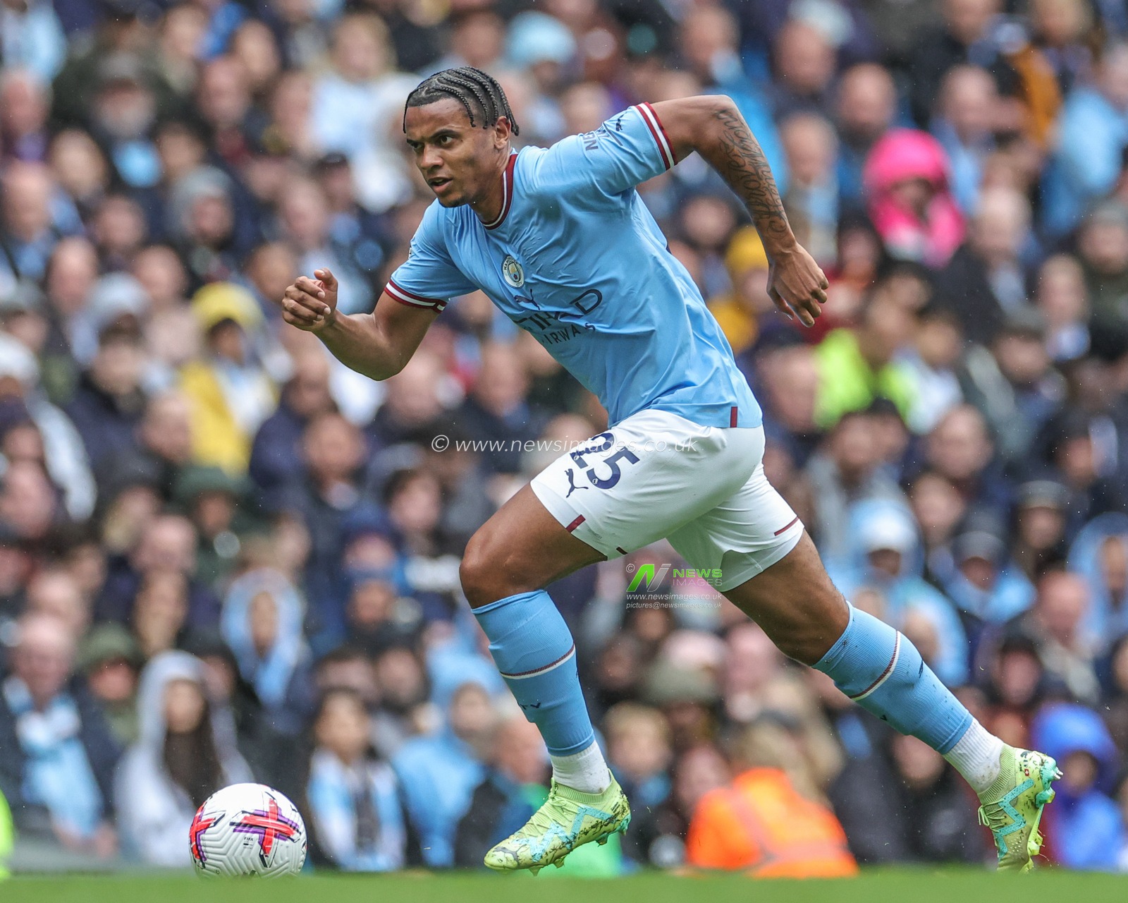 Manuel Akanji #25 of Manchester City in action during the Premier League match Manchester City vs Leeds United at Etihad Stadium, Manchester, United Kingdom, 6th May 2023

(Photo by Mark Cosgrove/News Images)