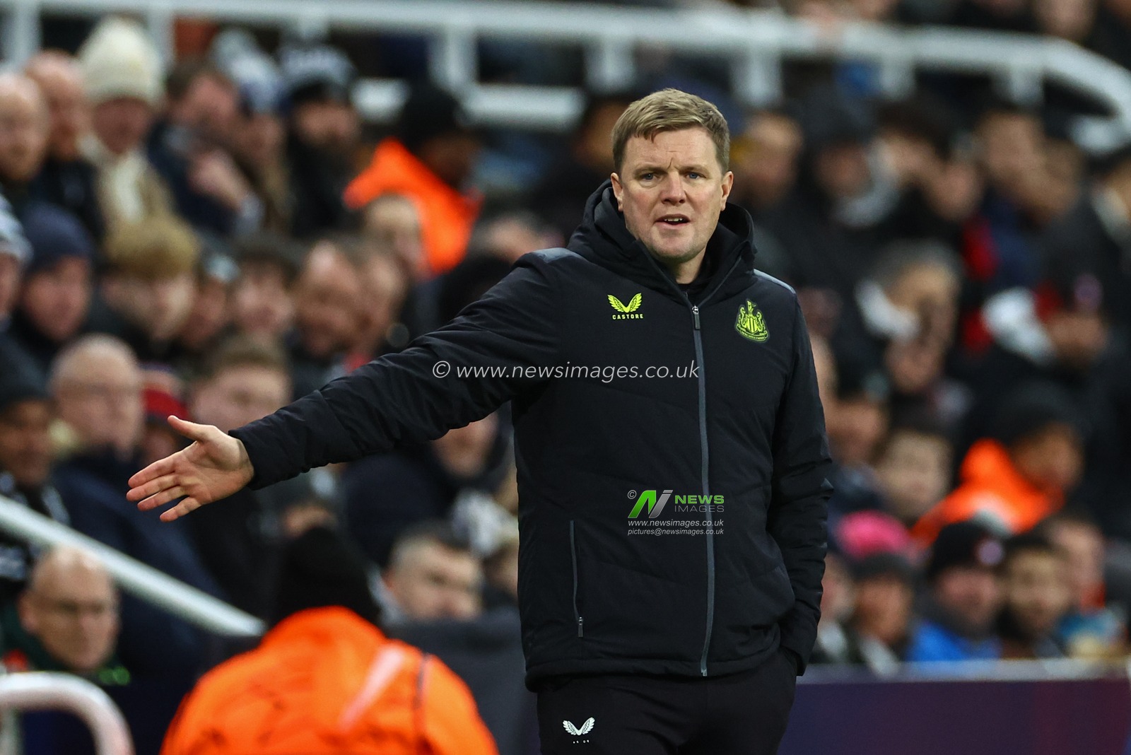 Eddie Howe manager of Newcastle United reacts during the UEFA Champions League match Newcastle United vs AC Milan at St. James's Park, Newcastle, United Kingdom, 13th December 2023

(Photo by Mark Cosgrove/News Images)