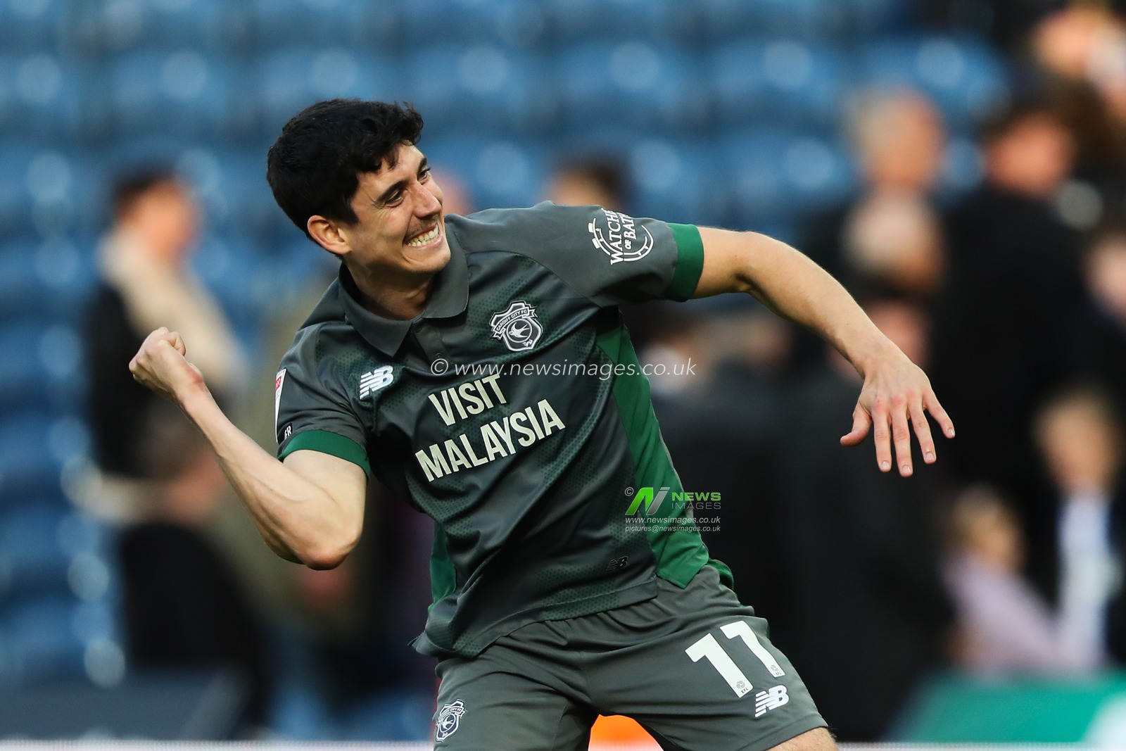 Callum O'Dowda of Cardiff City celebrates his teams 0-0 draw after the Sky Bet Championship match West Bromwich Albion vs Cardiff City at The Hawthorns, West Bromwich, United Kingdom, 26th October 2024

(Photo by Gareth Evans/News Images)