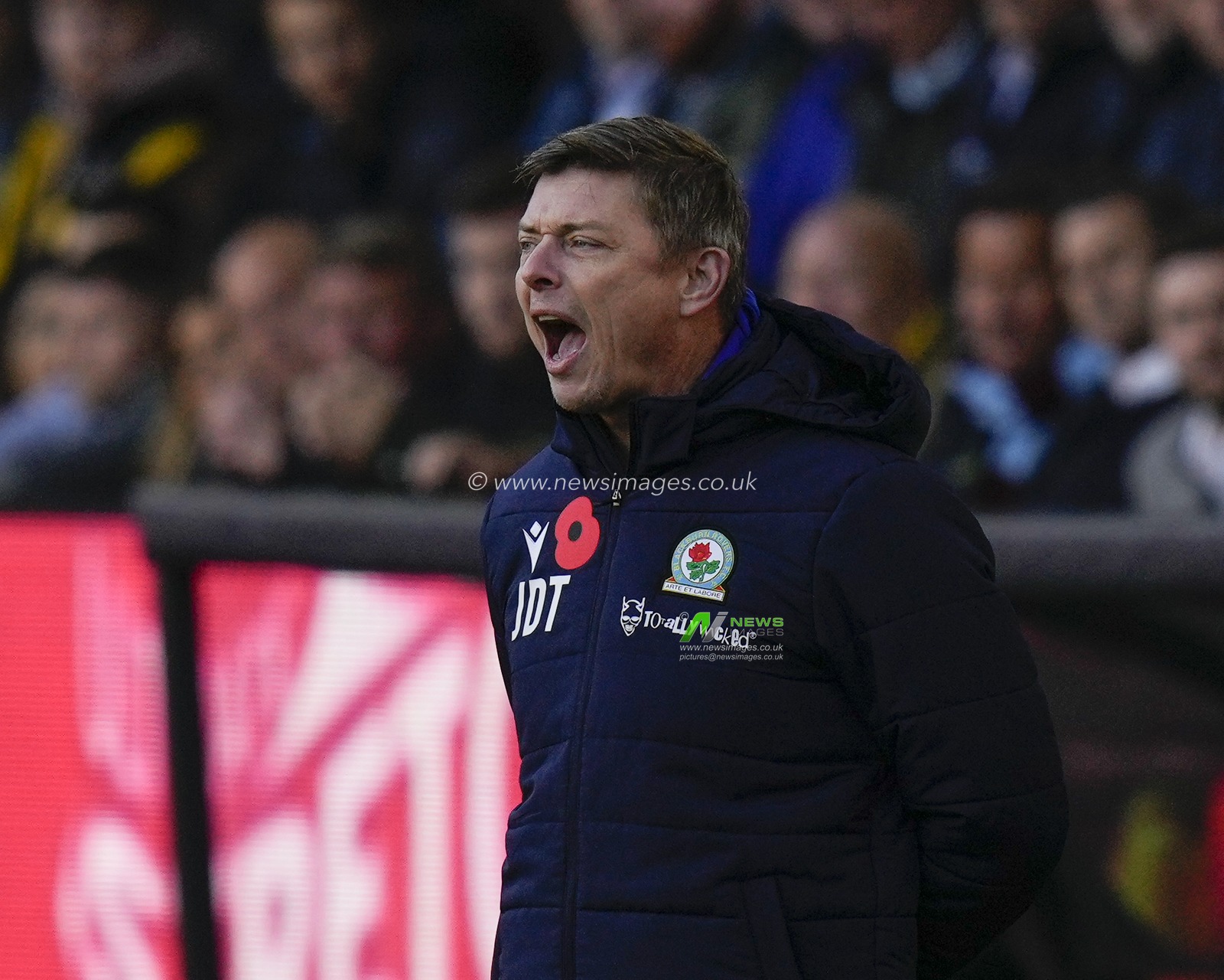 Jon Dahl Tomasson Manager of Blackburn Rovers shouts instructions during the Sky Bet Championship match Burnley vs Blackburn Rovers at Turf Moor, Burnley, United Kingdom, 13th November 2022

(Photo by Steve Flynn/News Images)