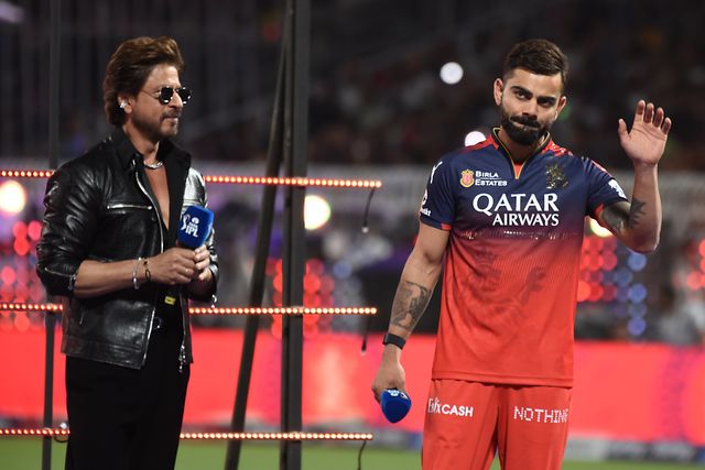 KKR Co Owner Shah Rukh Khan and RCB cricketer Virat Kohali at the  opening ceremony at Eden Garden Cricket Stadium in Kolkata on March 22,2025,Pictures by Debajyoti Chakraborty.(Photo: Debajyoti Chakraborty/News Images)