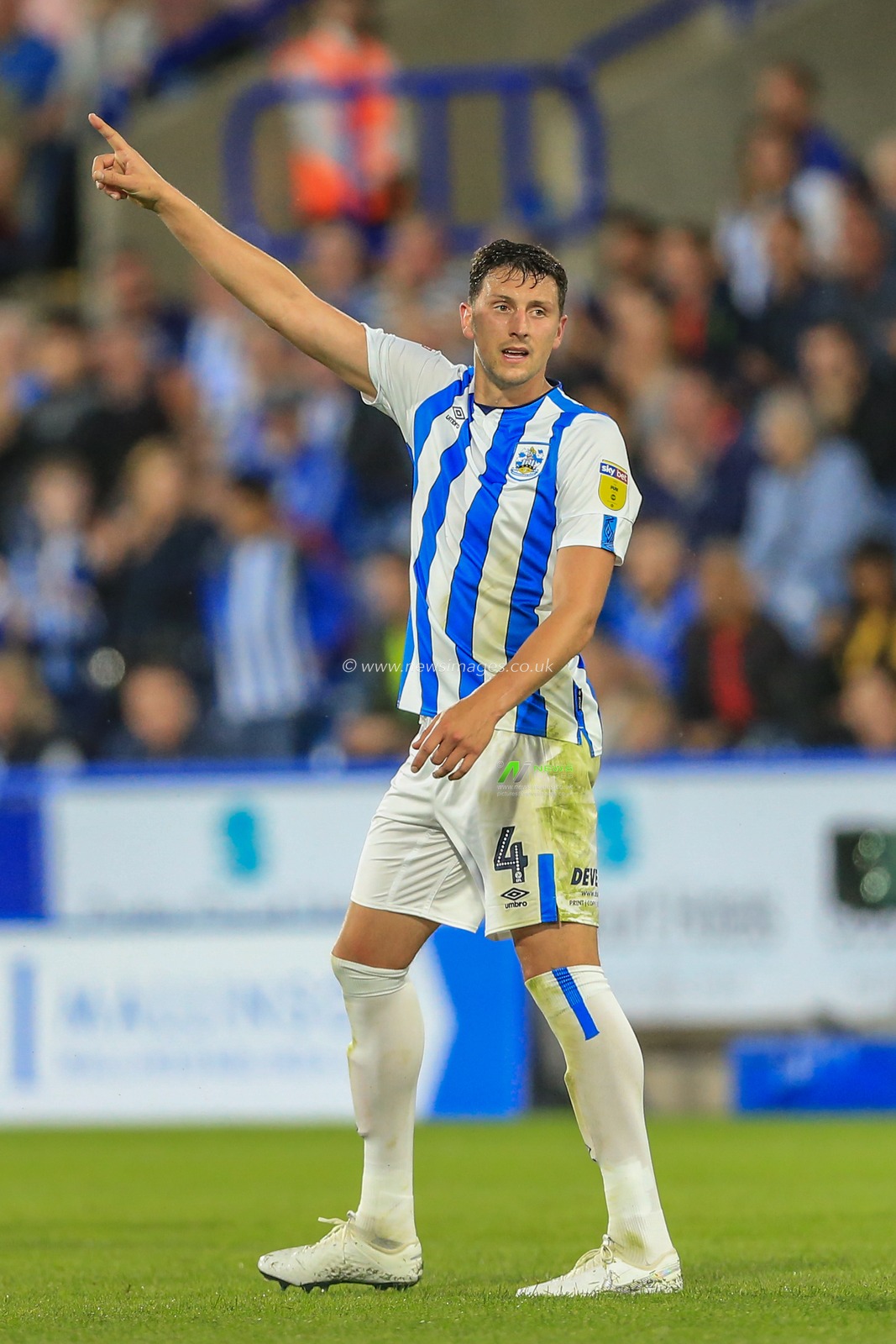 5th August 2019, John Smiths Stadium, Huddersfield England; Sky Bet Championship, Huddersfield Town vs Derby County ; Tommy Elphick (4) of Huddersfield Town during the game


Credit: Mark Cosgrove/News Images

English Football League images are subject to DataCo Licence