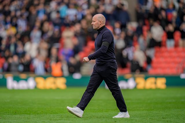 Henrik Pedersen manager of Sheffield Wednesday applauds the fans after the final whistle  during the Sky Bet Championship match Stoke City vs Sheffield Wednesday at Bet365 Stadium, Stoke On Trent, United Kingdom on 03 April 2026

(Photo by Maynard Manyowa/News Images)
