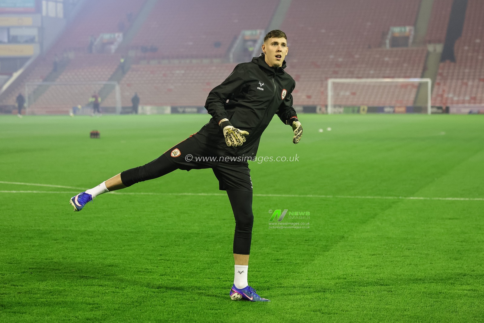 Barnsley goalkeeper Kieran Flavell in the pregame warmup session during the Sky Bet League 1 match Barnsley vs Northampton Town at Oakwell, Barnsley, United Kingdom, 3rd February 2026

(Photo by Mark Cosgrove/News Images)