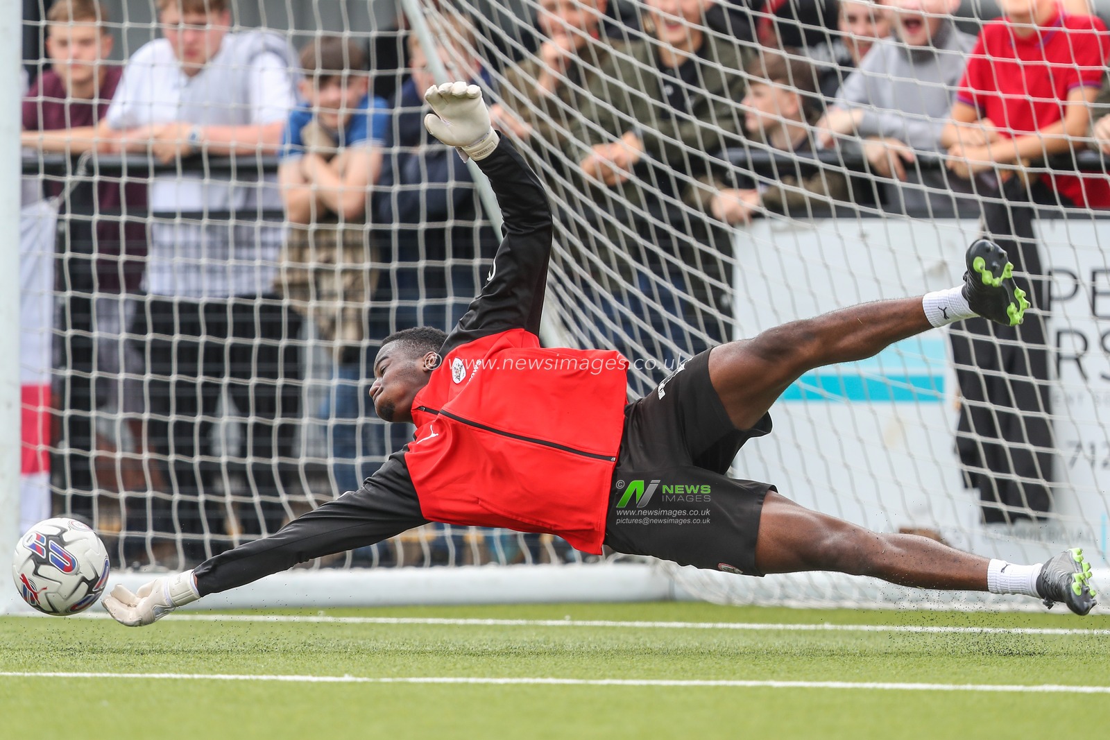 during the Pre-season friendly match Worksop Town vs Barnsley at Sandy Lane, Worksop, United Kingdom, 1st July 2023

(Photo by Gareth Evans/News Images)