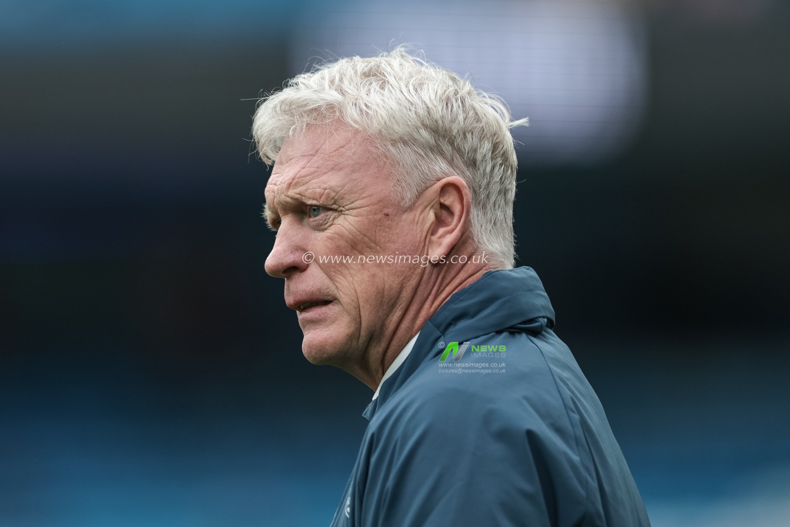 David Moyes manager of Everton in the pregame warmup session during the Premier League match Manchester City vs Everton at Etihad Stadium, Manchester, United Kingdom, 18th October 2025

(Photo by Mark Cosgrove/News Images)