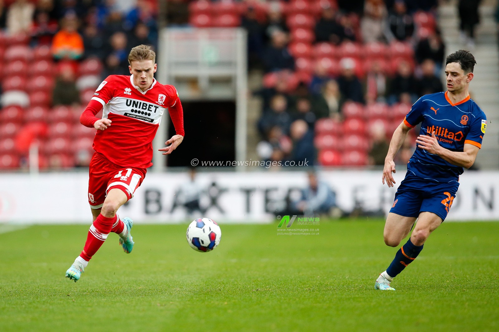 Marcus Forss #21 of Middlesbrough and Charlie Patino #28 of Blackpool during the Sky Bet Championship match Middlesbrough vs Blackpool at Riverside Stadium, Middlesbrough, United Kingdom, 4th February 2023

(Photo by Ben Early/News Images)