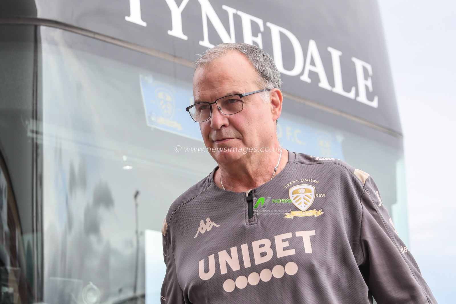 15th September 2019, Oakwell, Barnsley, England; Sky Bet Championship Football, Barnsley vs Leeds United ; 


Credit: Mark Cosgrove/News Images

English Football League images are subject to DataCo Licence