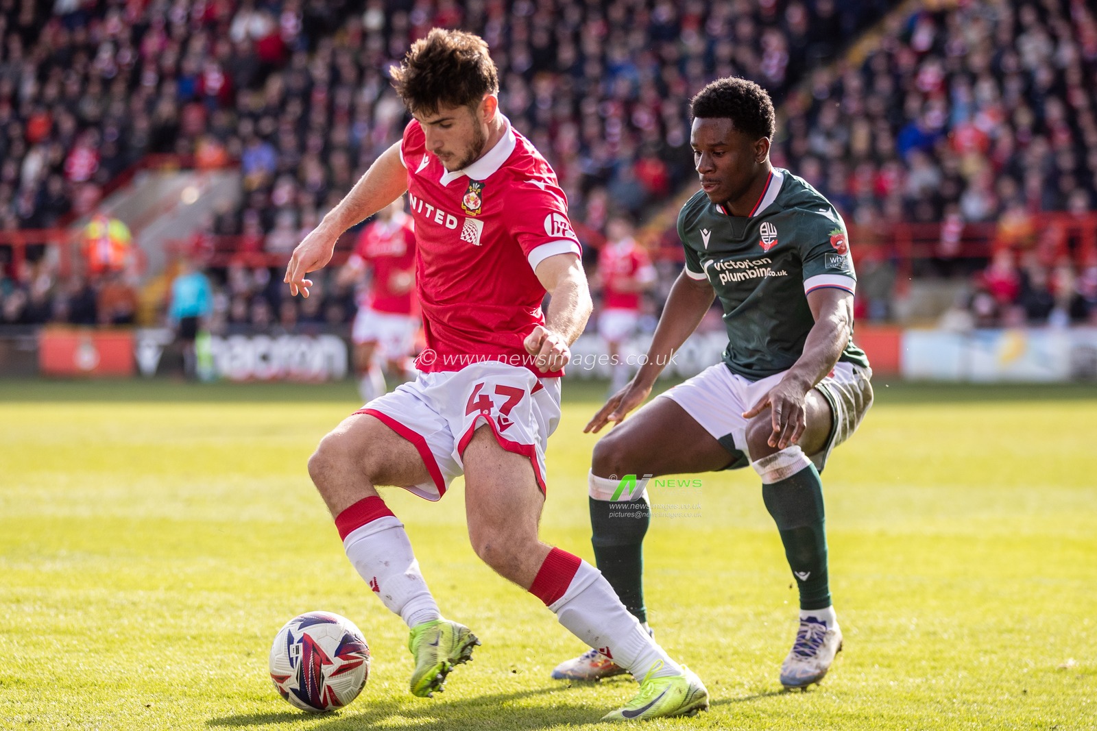 Ryan Longman of Wrexham AFC during the Sky Bet League 1 match Wrexham vs Bolton Wanderers at SToK Cae Ras, Wrexham, United Kingdom, 1st March 2025

(Photo by Nik Mesney/News Images)