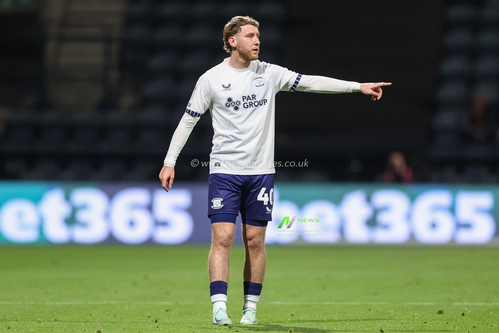 Josh Bowler of Preston gives his team instructions during the Carabao Cup match Preston North End vs Fulham at Deepdale, Preston, United Kingdom, 17th September 2024

(Photo by Alfie Cosgrove/News Images)