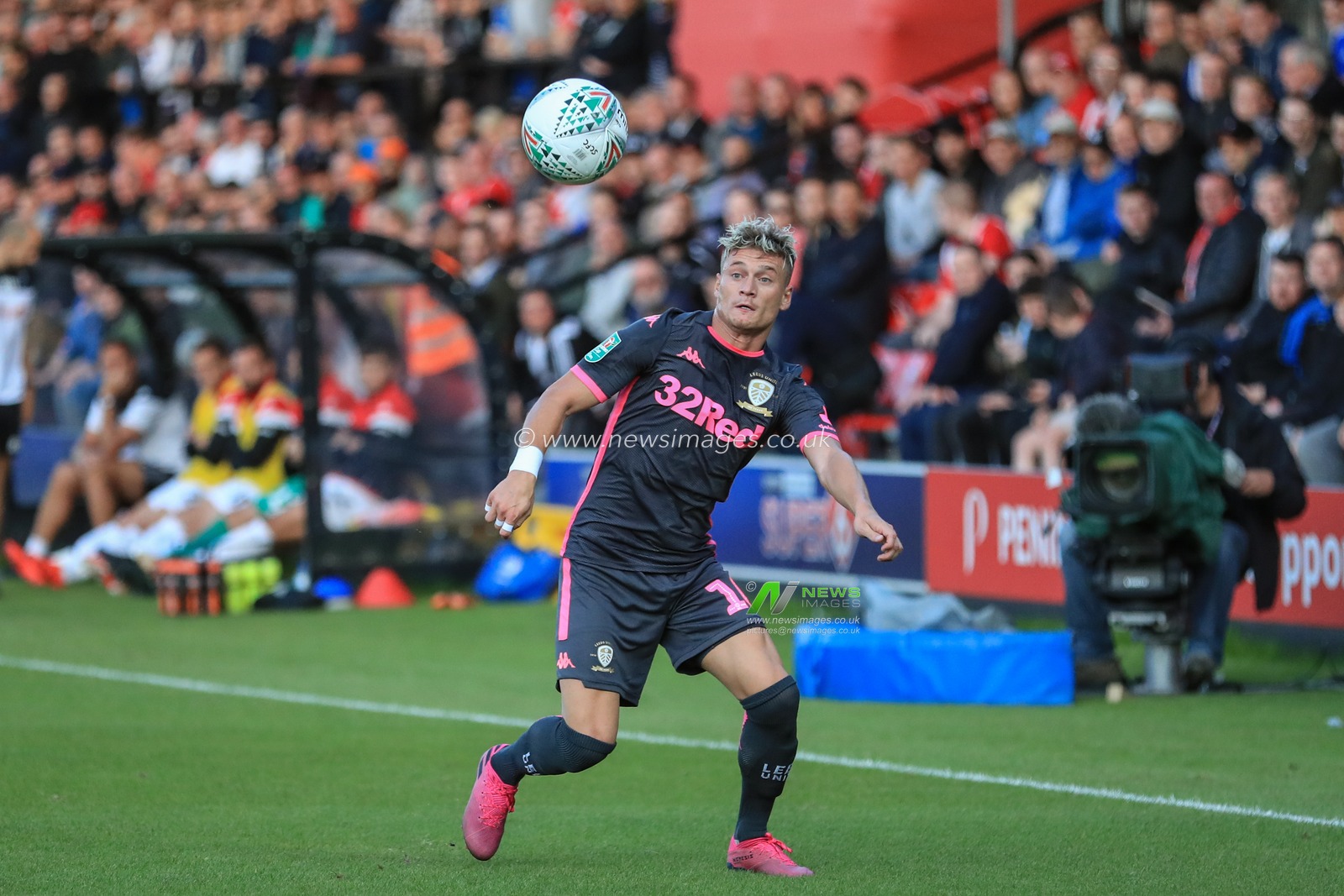 13th August 2019, Moor Lane, Salford, England; Carabao Cup, Round 1,  Salford City vs Leeds United ; Ezgjan Alioski (10) of Leeds United during the game


Credit: Mark Cosgrove/News Images

English Football League images are subject to DataCo Licence