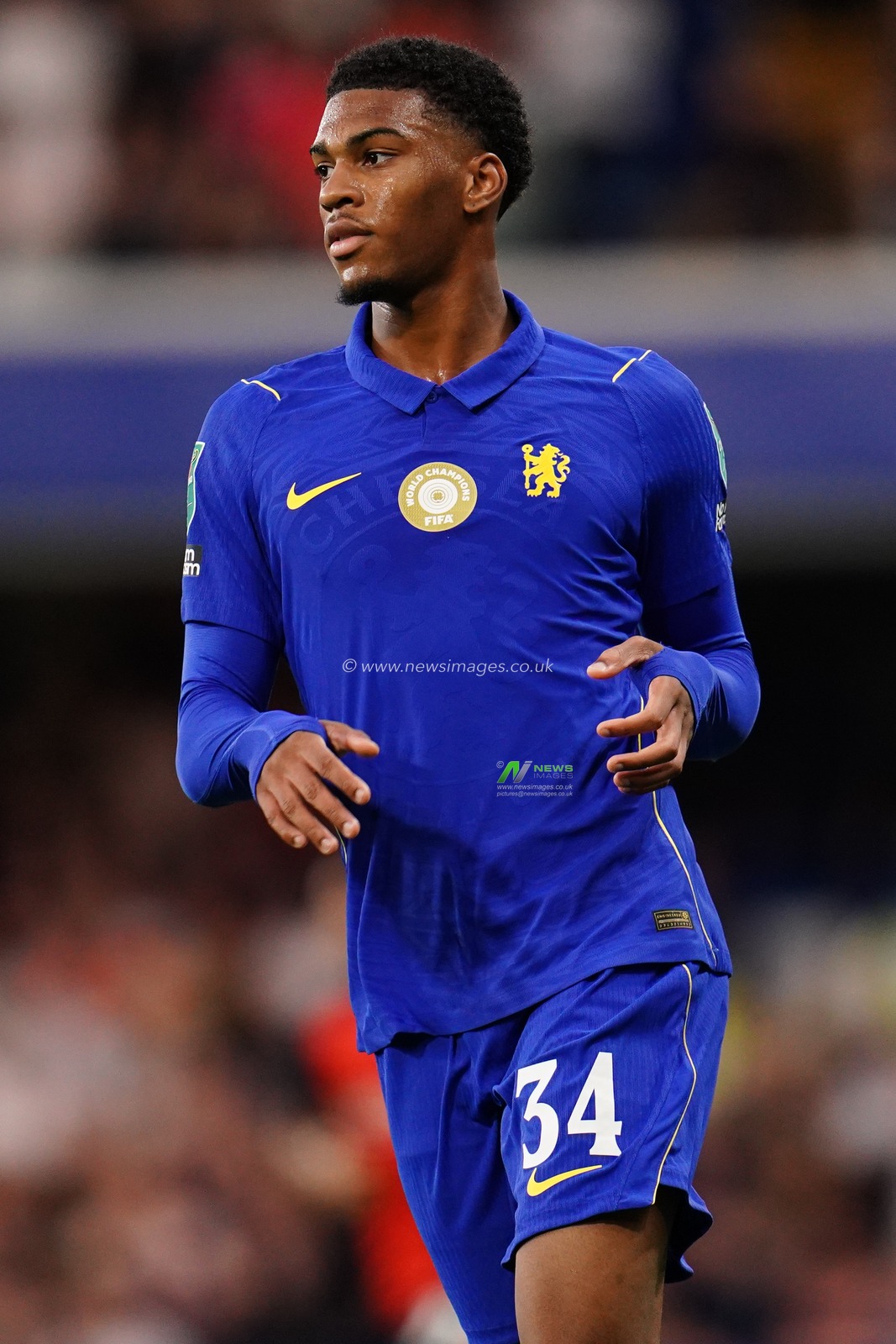 Josh Acheampong of Chelsea during the Carabao Cup round 2 match Chelsea vs Luton Town at Stamford Bridge, London, United Kingdom on 27 August 2026

(Photo by Harvey Murphy/News Images)