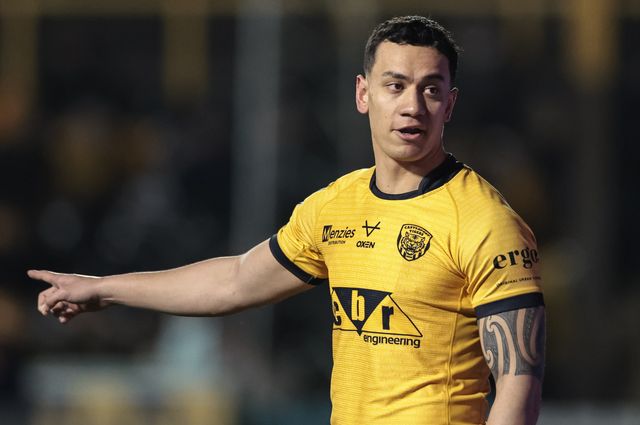 Betfred Super League Round 3 Castleford Tigers v Huddersfield Giants