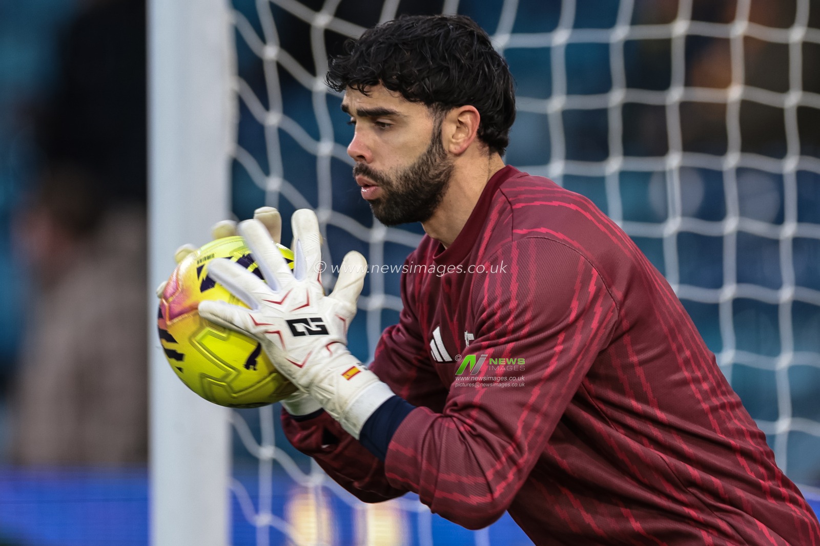 Arsenal goalkeeper David Raya in the pregame warmup session during the Premier League match Leeds United vs Arsenal at Elland Road, Leeds, United Kingdom, 31st January 2026

(Photo by Mark Cosgrove/News Images)